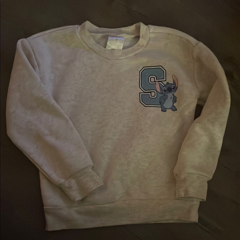 STITCH Character graphic pullover🩵